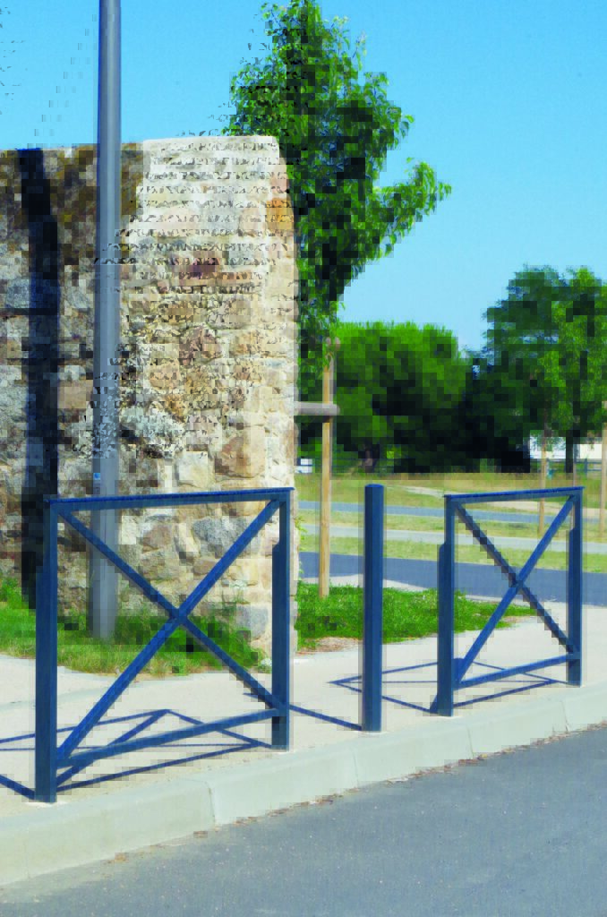 ATECH-Barriere-SYNERGIE-poteaux-carres (2)